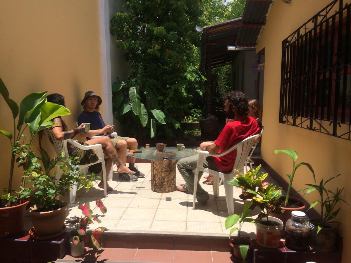 The Amazon Within Hostel อีกีโตส ภายนอก รูปภาพ